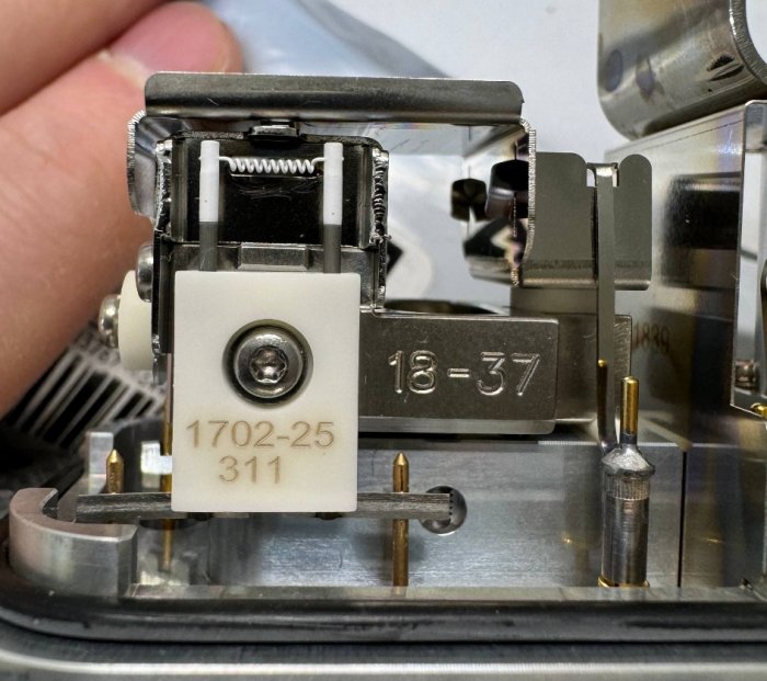 Cathode E047 129108S for a 3G cell: diagnostics and replacement