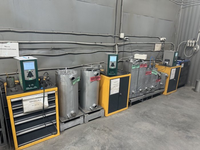 Leak testing using the pressure drop method