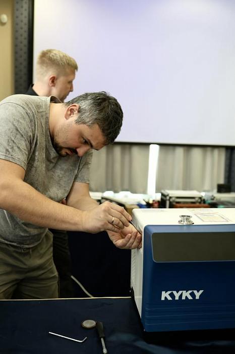 ZQJ Helium Mass-Spectrometer Leak Detector: Operating Guide