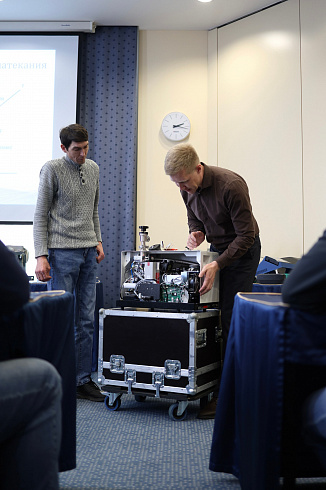 Image: LeakLab L Helium Leak-Location Workstation