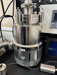 Image: Six-Cylinder Vacuum Evacuation System for Gas Filling Preparation