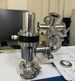Image: LeakLab-AK Helium Accumulation Leak-Test System