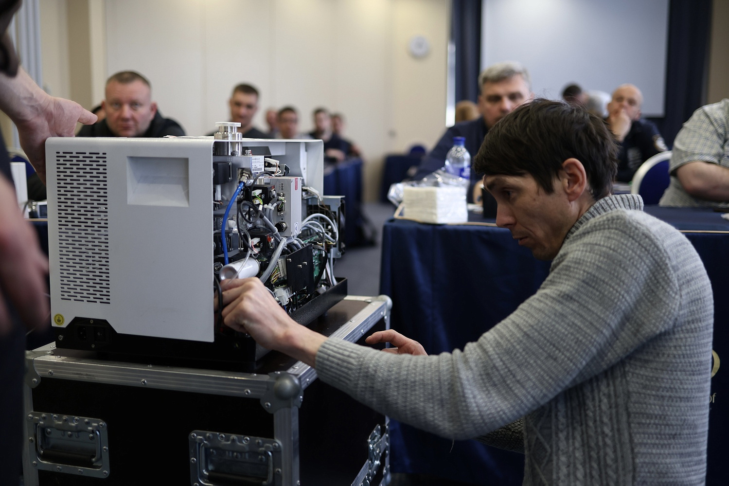 Training for NDT Leak-Testing Personnel and Laboratory Managers