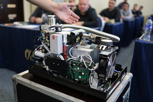 Image: LeakLab L Helium Leak-Location Workstation