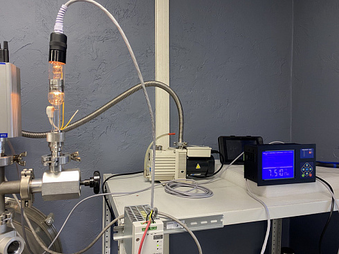 Image: VIT19 Wide-Range Vacuum Gauge Controller