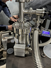 Image: LeakLab 100/300 High-Vacuum Pumping Kit