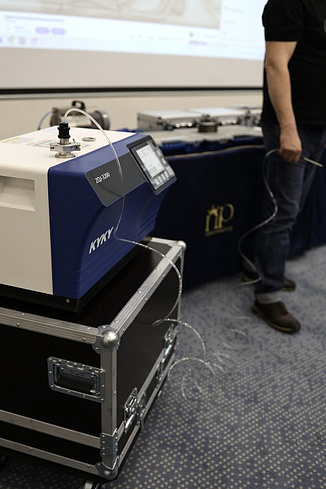 Image: KYKY ZQJ-3200 Helium Mass-Spectrometer Leak Detector